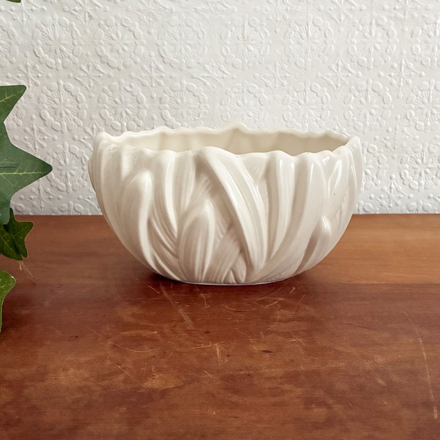 Vintage SylvaC Pottery Bamboo Leaf Planter 1950s Image